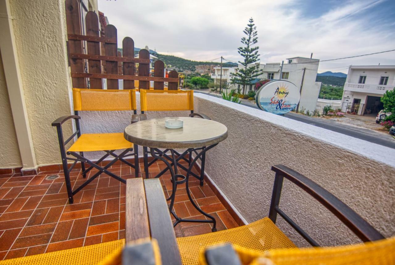 Anny Sea & Sun Apartments Истро Экстерьер фото